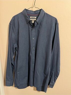 Goodthreads Men's Button-Down Shirt in Navy Blue